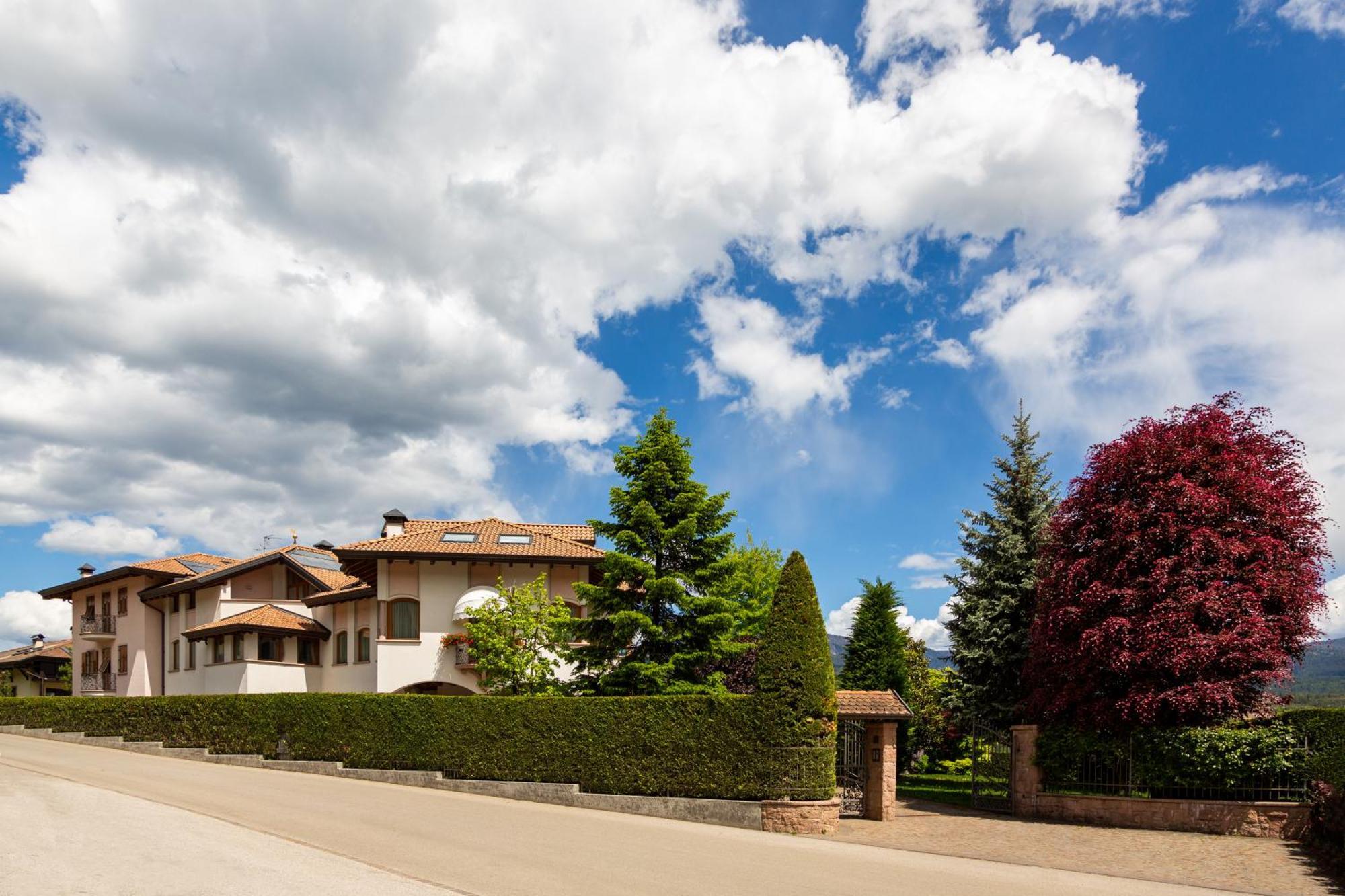 Appartamento Le Colonne - Relais Villa Quercia Tassullo Zewnętrze zdjęcie